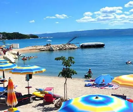 Three Bedroom Near Beach Znjan 아파트